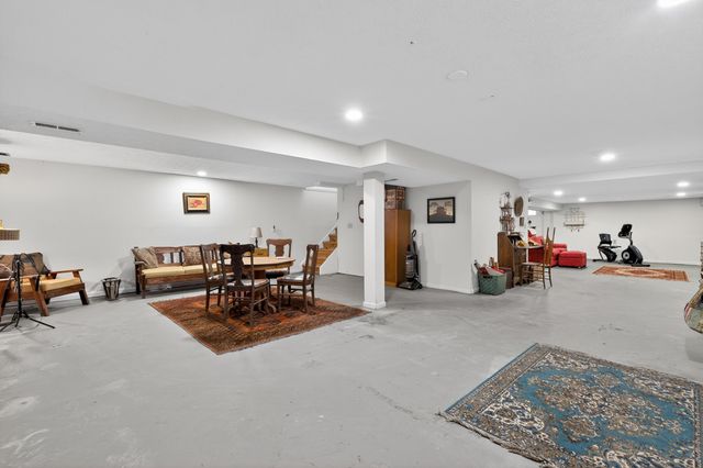 8861 Valley Circle Drive, Florence, KY 41042