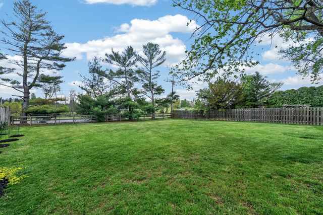 8861 Valley Circle Drive, Florence, KY 41042