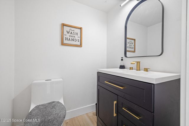 1274 Cimarron Circle NE, Palm Bay, FL 32905