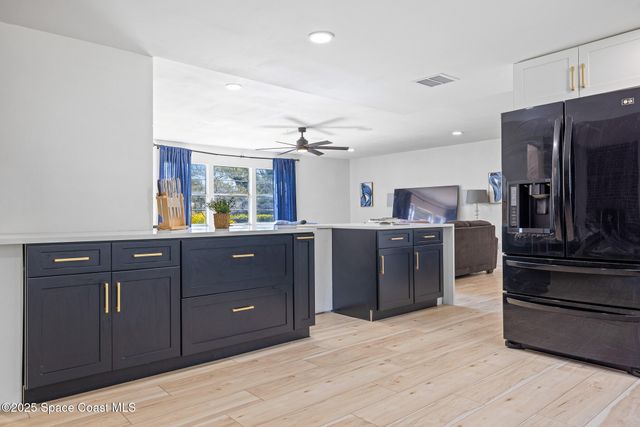 1274 Cimarron Circle NE, Palm Bay, FL 32905