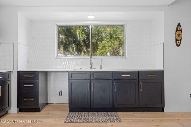 1274 Cimarron Circle NE, Palm Bay, FL 32905