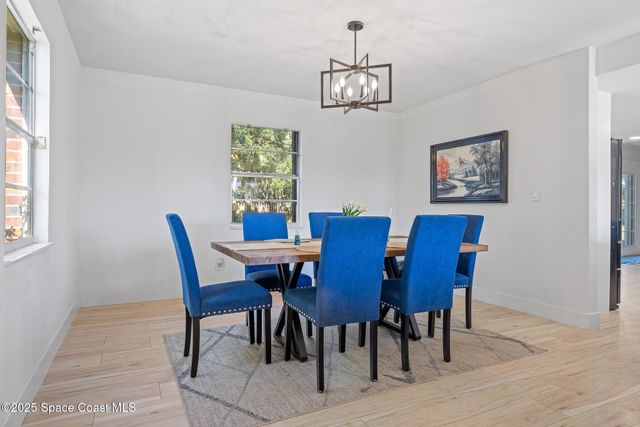 1274 Cimarron Circle NE, Palm Bay, FL 32905