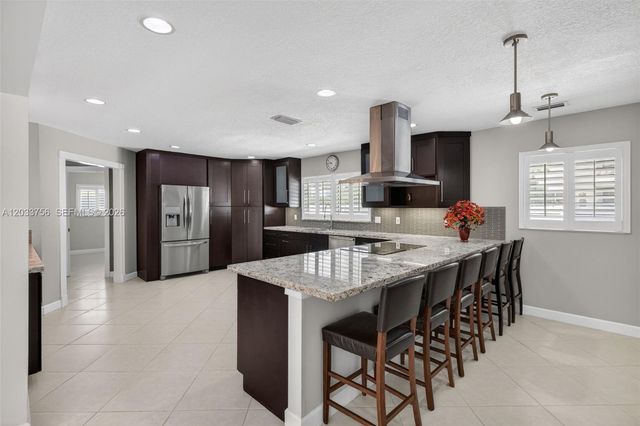 313 SE 6th St, Dania Beach, FL 33004