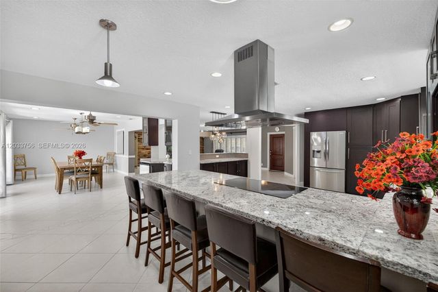 313 SE 6th St, Dania Beach, FL 33004