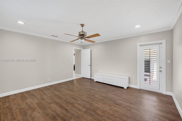 313 SE 6th St, Dania Beach, FL 33004