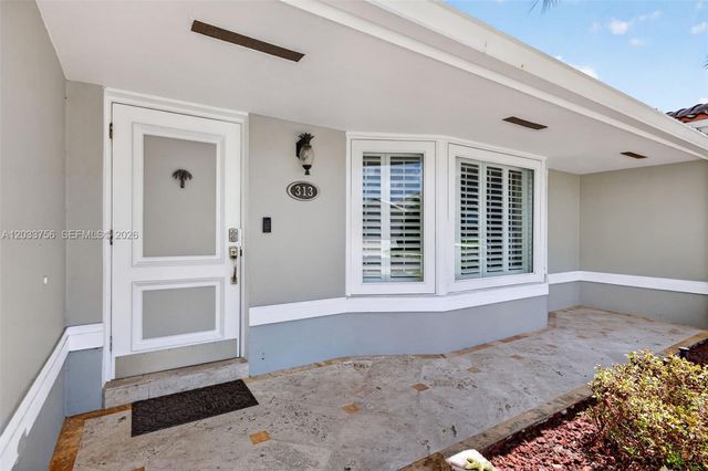 313 SE 6th St, Dania Beach, FL 33004