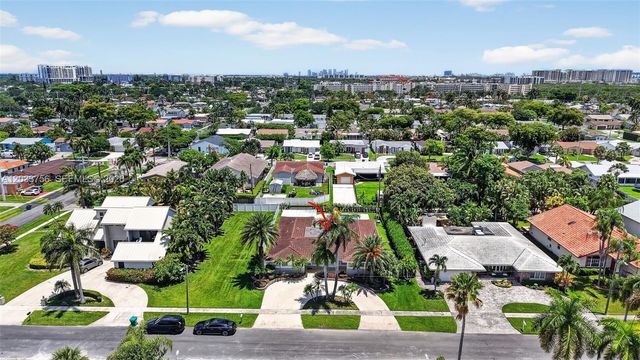 313 SE 6th St, Dania Beach, FL 33004