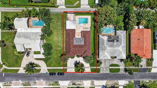 313 SE 6th St, Dania Beach, FL 33004
