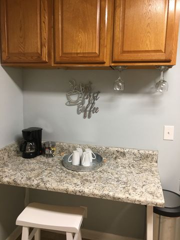 555 N DuPont Ave Apt D94, Madison, TN 37115