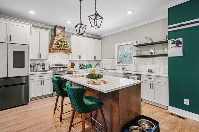 2397 Davidson Graveyard Rd, Clarksville, TN 37043