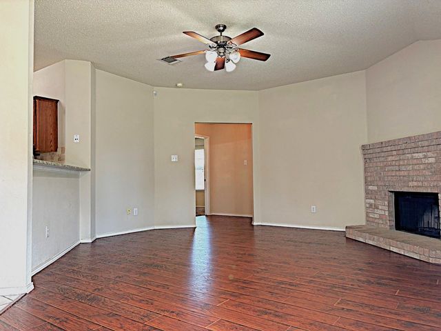 9805 Nixon Drive, Mckinney, TX 75072