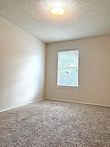 9805 Nixon Drive, Mckinney, TX 75072