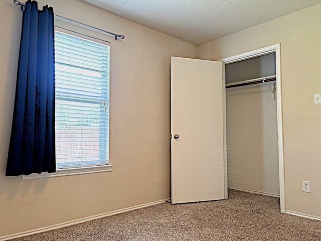 9805 Nixon Drive, Mckinney, TX 75072