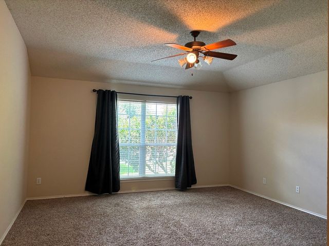 9805 Nixon Drive, Mckinney, TX 75072
