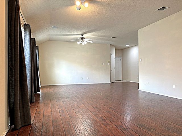 9805 Nixon Drive, Mckinney, TX 75072