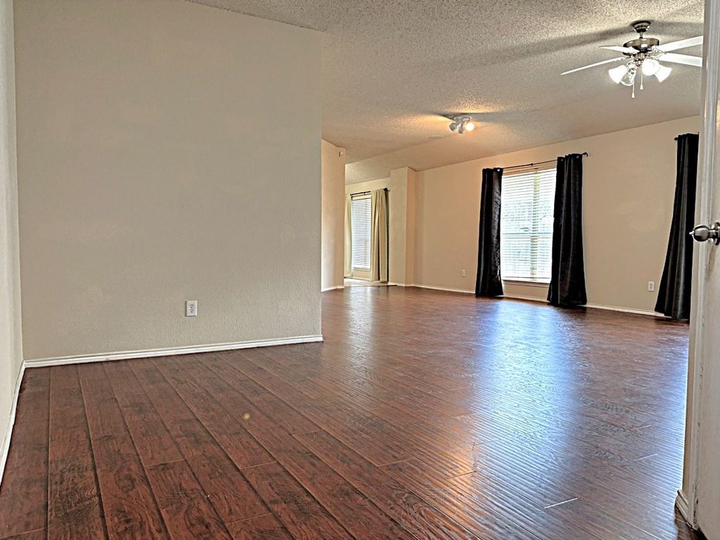 9805 Nixon Drive, Mckinney, TX 75072