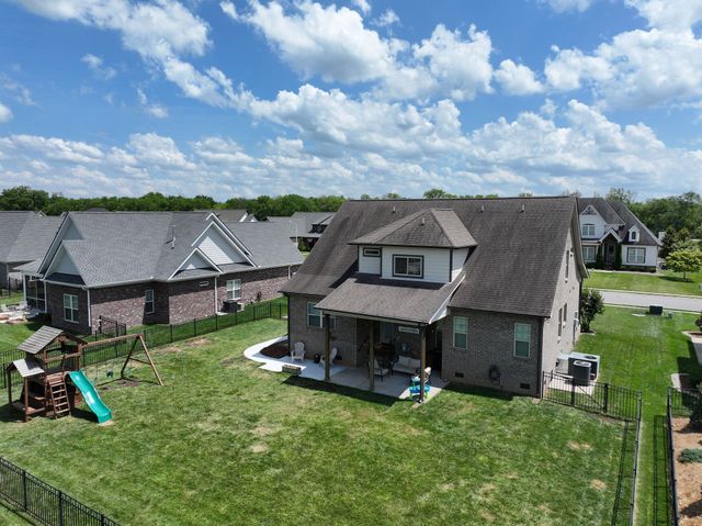 4025 Merryman Ln, Murfreesboro, TN 37127