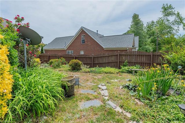 1600 Armistead Drive, Kernersville, NC 27284