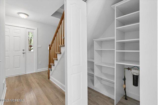70 Oak Lane, Eatontown, NJ 07724