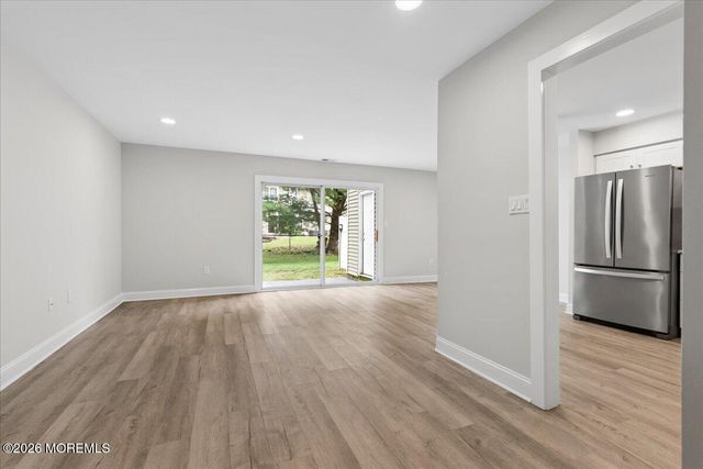 70 Oak Lane, Eatontown, NJ 07724