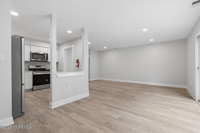 70 Oak Lane, Eatontown, NJ 07724