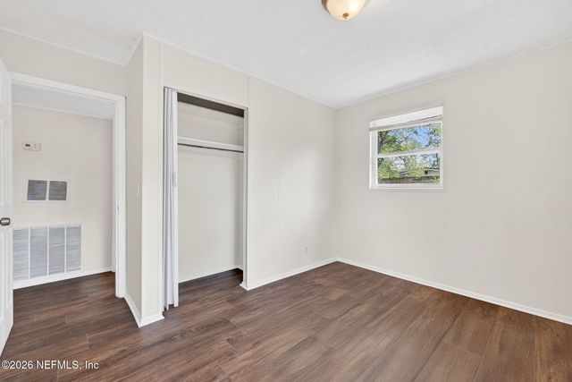 7014 CHRISTOPHER ROBIN Drive, Jacksonville, FL 32210