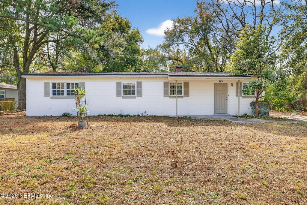 7014 CHRISTOPHER ROBIN Drive, Jacksonville, FL 32210