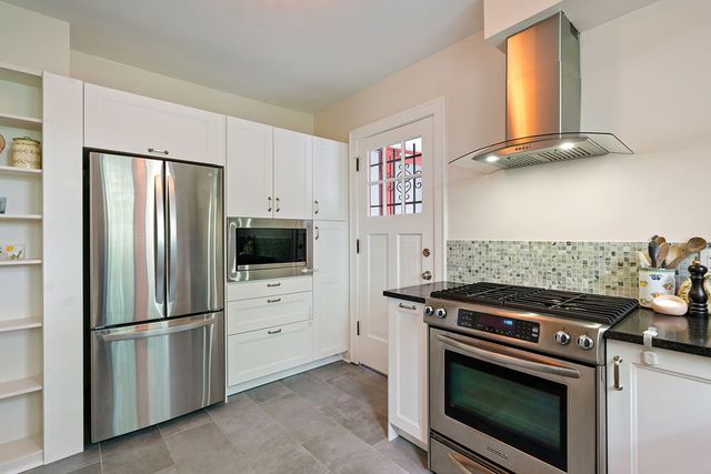 1920 Lincoln Street 3S, Evanston, IL 60201