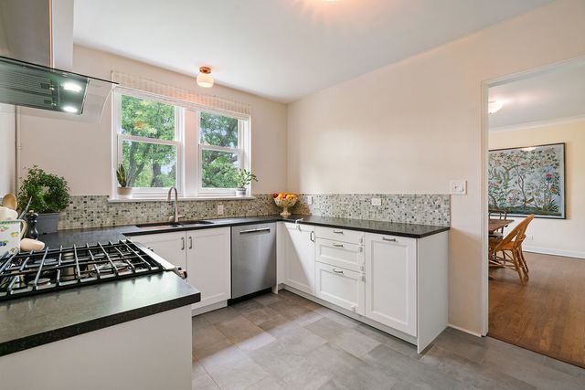 1920 Lincoln Street 3S, Evanston, IL 60201