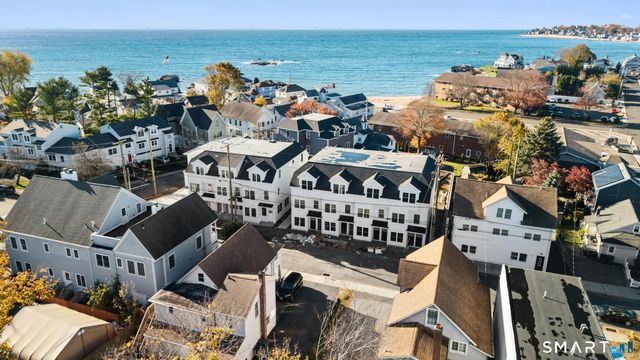 27 Village Road B, Milford, CT 06460