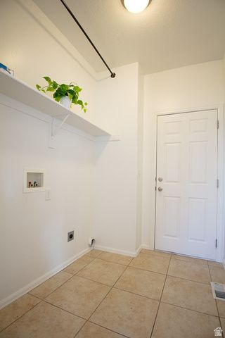 3365 N FALCON WAY, Layton, UT 84040