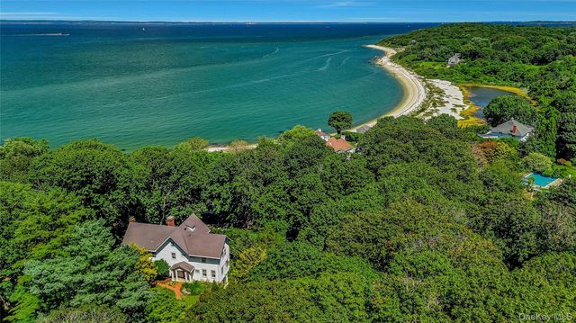 825 Munn Lane, Orient, NY 11957