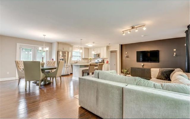 3305 Flowers Drive, College Park, GA 30337