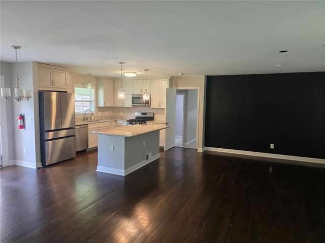 3305 Flowers Drive, College Park, GA 30337