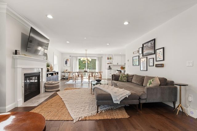 3 S Ridge Circle, Salem, MA 01970