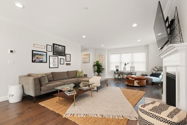 3 S Ridge Circle, Salem, MA 01970