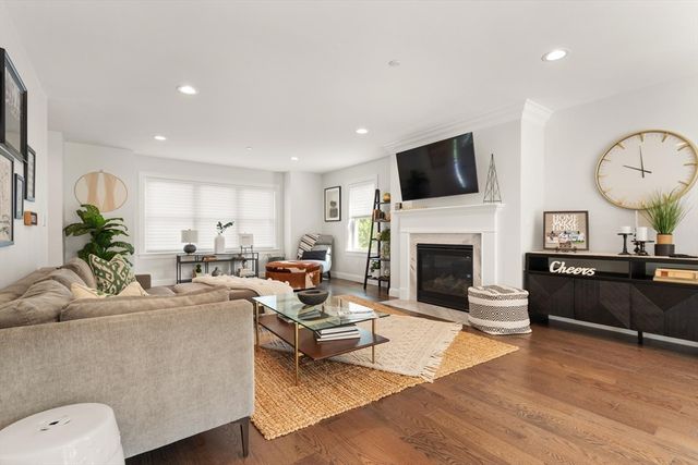 3 S Ridge Circle, Salem, MA 01970