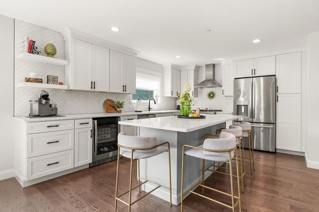 3 S Ridge Circle, Salem, MA 01970