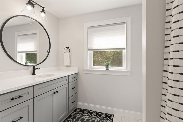 3 S Ridge Circle, Salem, MA 01970