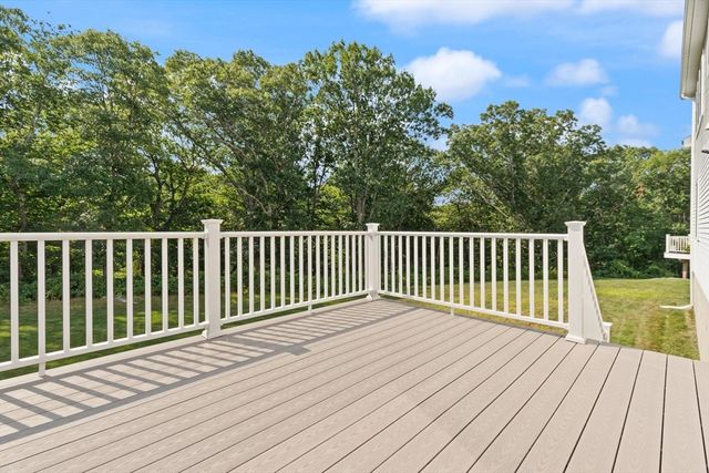 3 S Ridge Circle, Salem, MA 01970