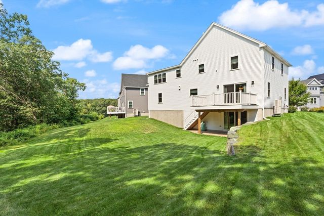 3 S Ridge Circle, Salem, MA 01970