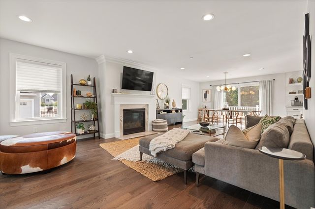 3 S Ridge Circle, Salem, MA 01970