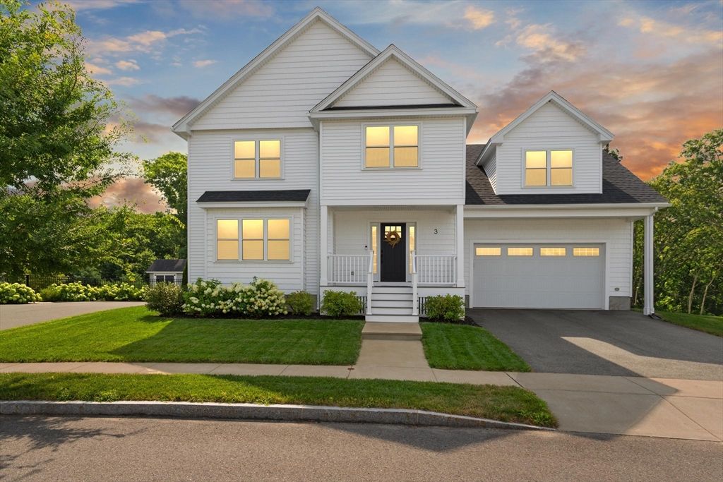 3 S Ridge Circle, Salem, MA 01970