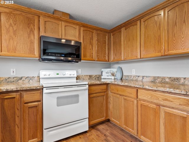 3210 Ne 130TH Ct, Vancouver, WA 98682