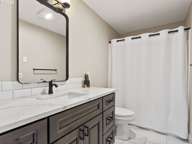 3210 Ne 130TH Ct, Vancouver, WA 98682