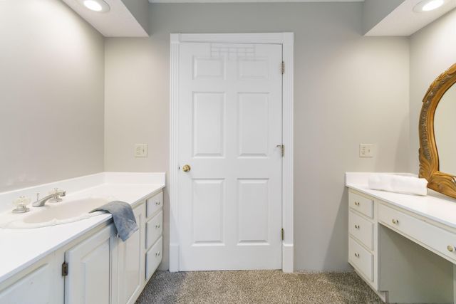 2056 W Laurel Road, London, KY 40741