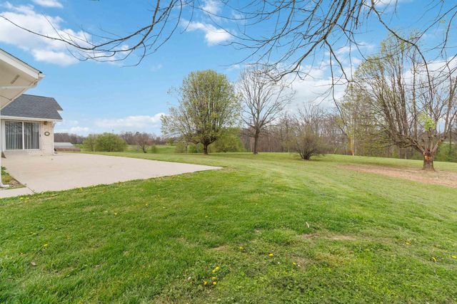 2056 W Laurel Road, London, KY 40741