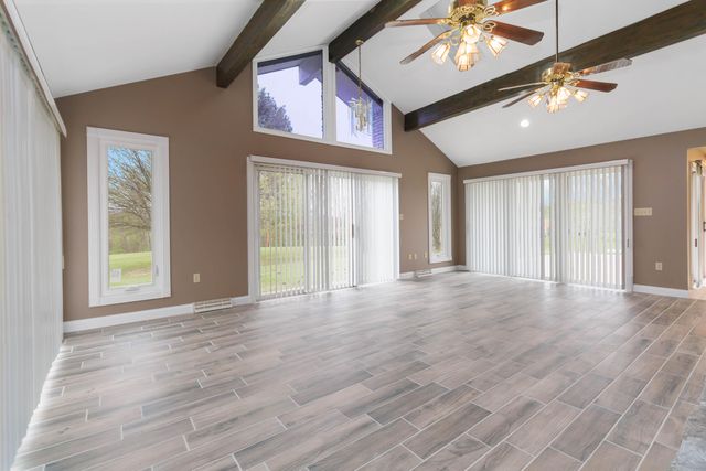 2056 W Laurel Road, London, KY 40741