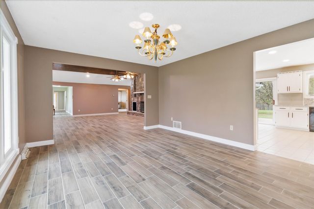 2056 W Laurel Road, London, KY 40741