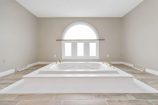 2056 W Laurel Road, London, KY 40741